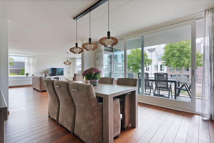 Photo 7 of Burgemeester Stemerdinglaan 27-C