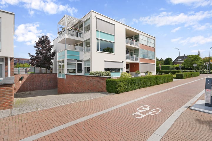 Photo 26 of Burgemeester Stemerdinglaan 27-C