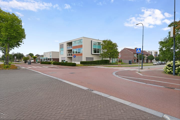 Photo 27 of Burgemeester Stemerdinglaan 27-C