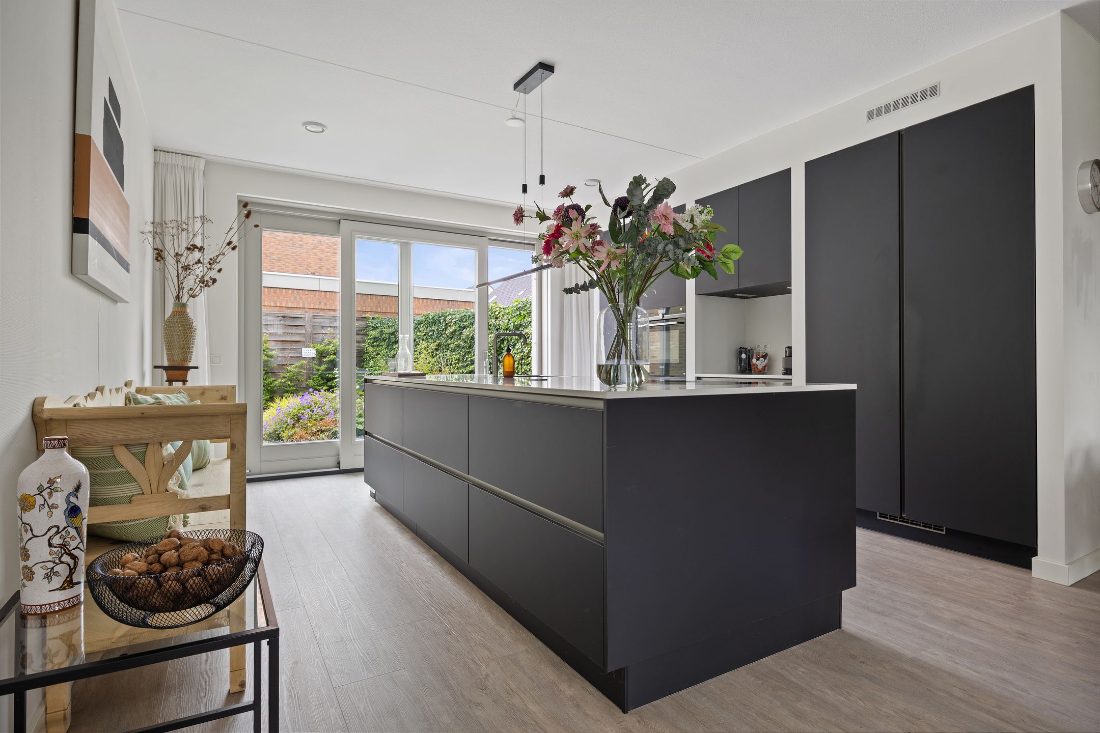 Photo 3 of Venrode 46