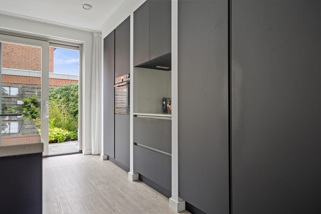 Photo 13 of Venrode 46