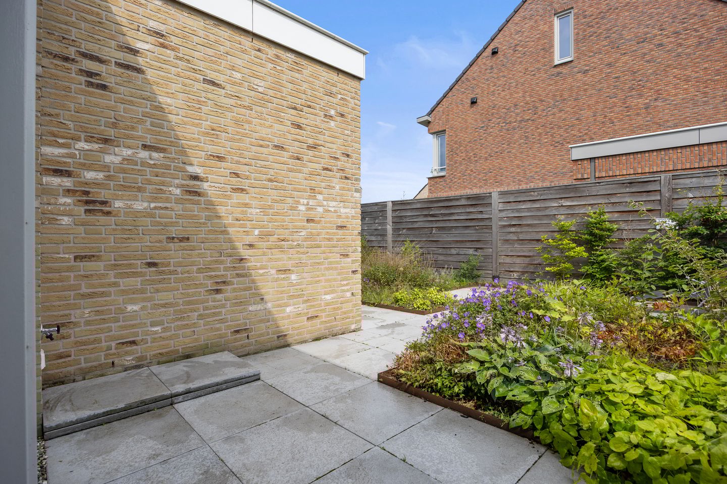 Photo 34 of Venrode 46