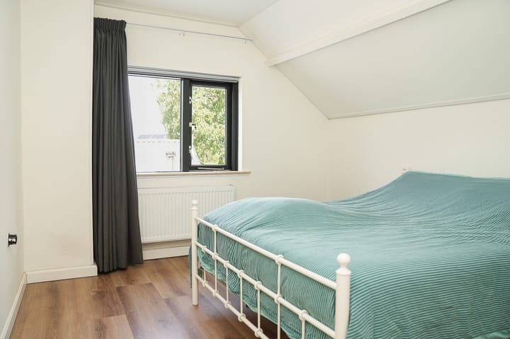 Photo 17 of Burgemeester van Suchtelenstraat 17