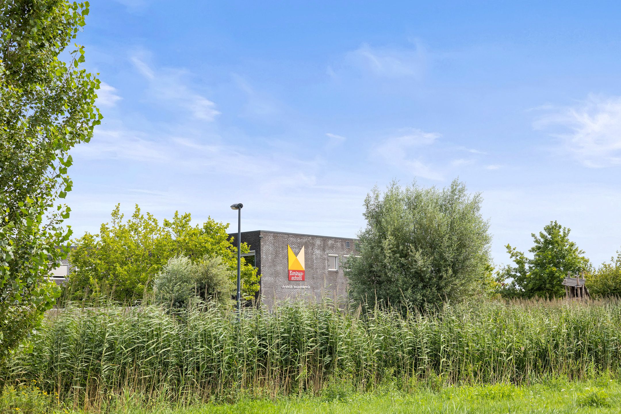 Photo 42 of Venrode 46