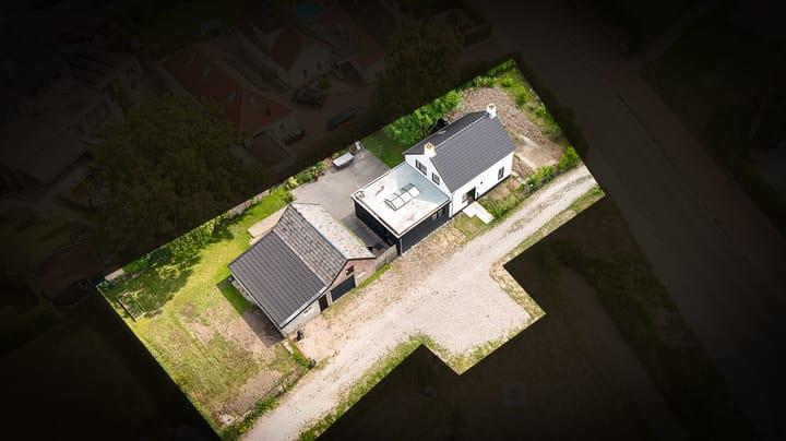 Photo 45 of Burgemeester van Suchtelenstraat 17