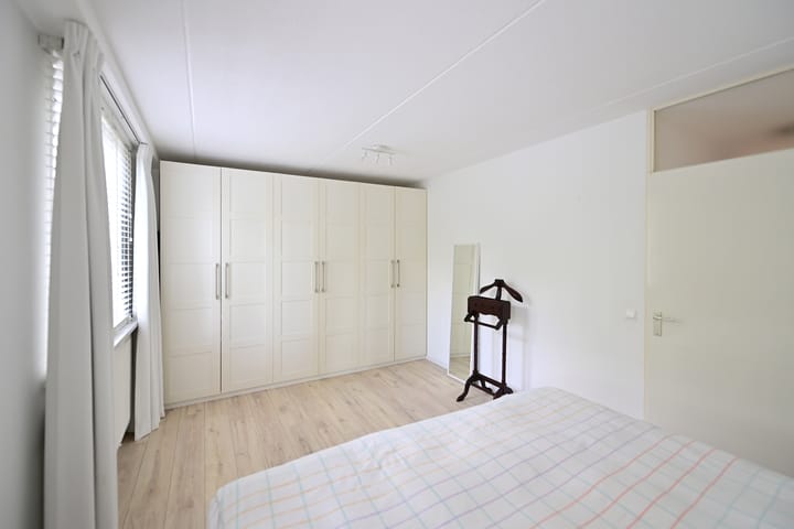 Photo 11 of Kornwerd 86