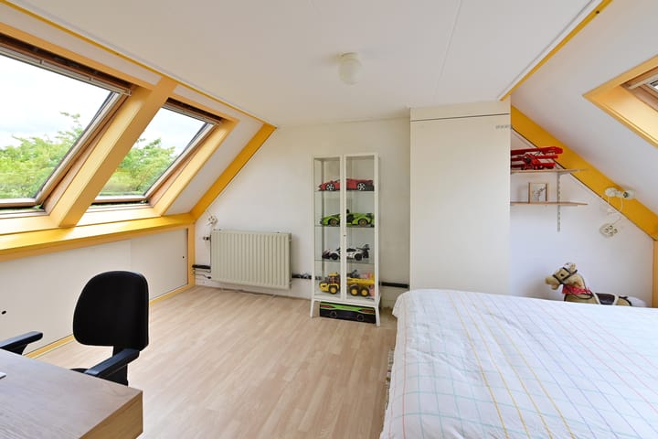 Photo 17 of Kornwerd 86