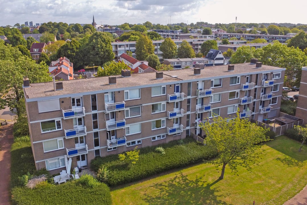 Foto 26 van Burgemeester Crezéestraat 93