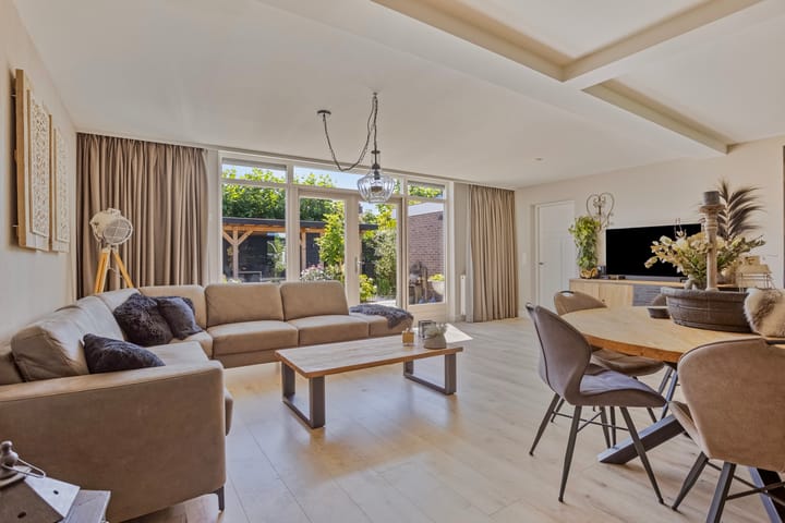 Foto 8 van De Schoolmeesterstraat 4