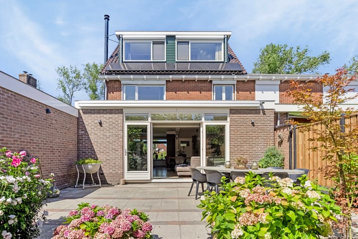 Foto 35 van De Schoolmeesterstraat 4