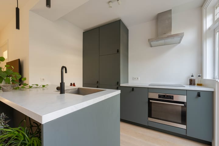 Foto 4 van Nieuwenhoornstraat 71-A