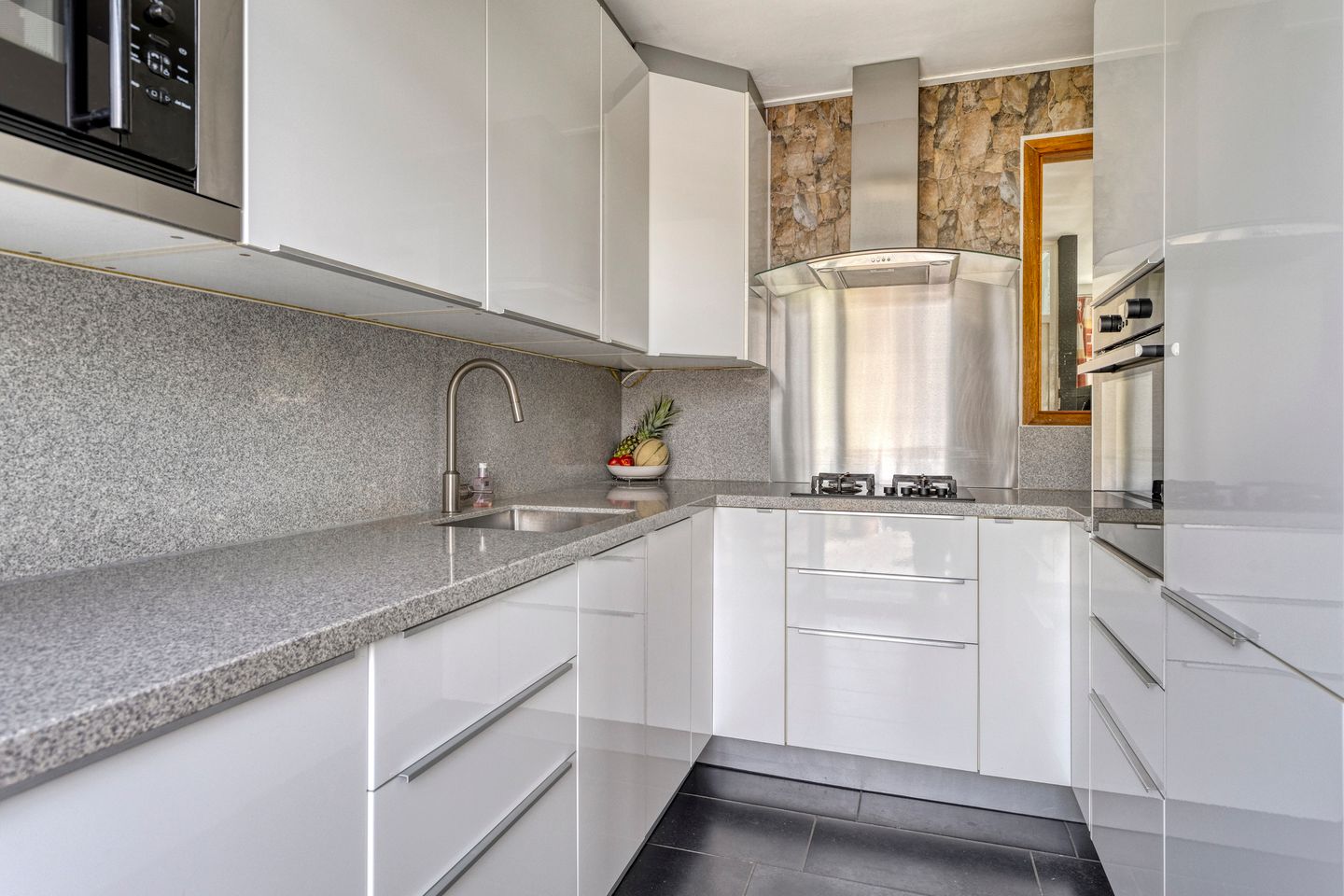 Foto 14 van Frederik van Eedenlaan 25