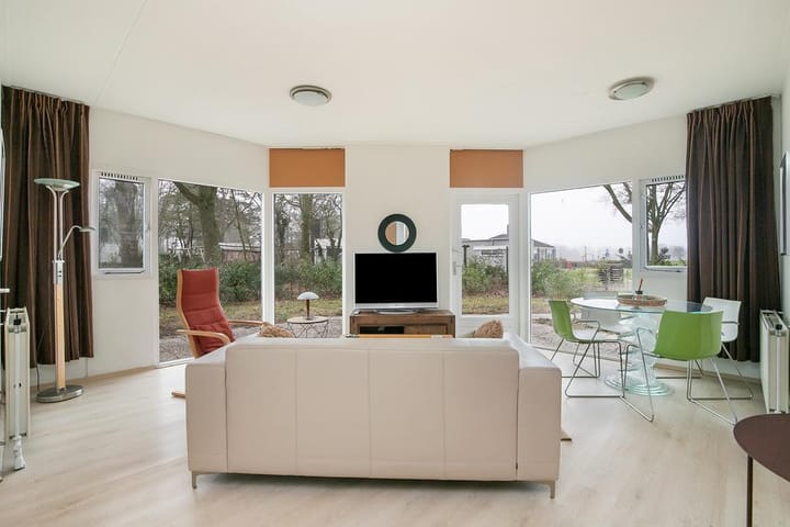 Photo 7 of Ermerzand 110