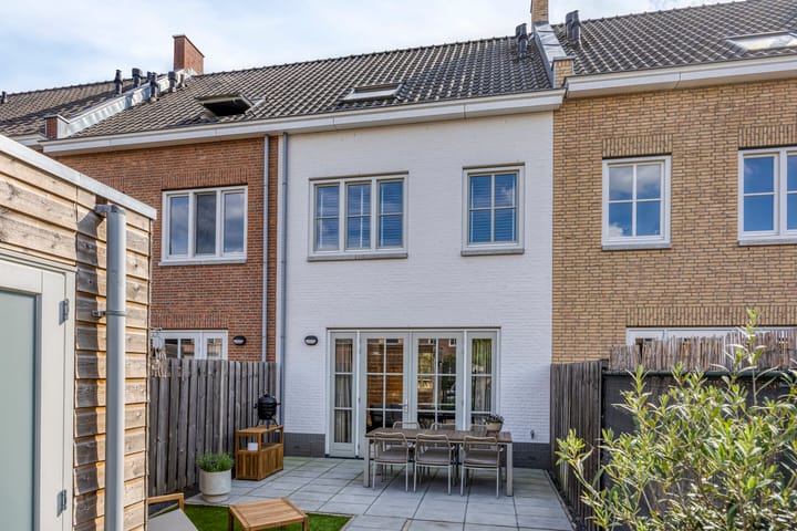 Foto 25 van Neerwal 164