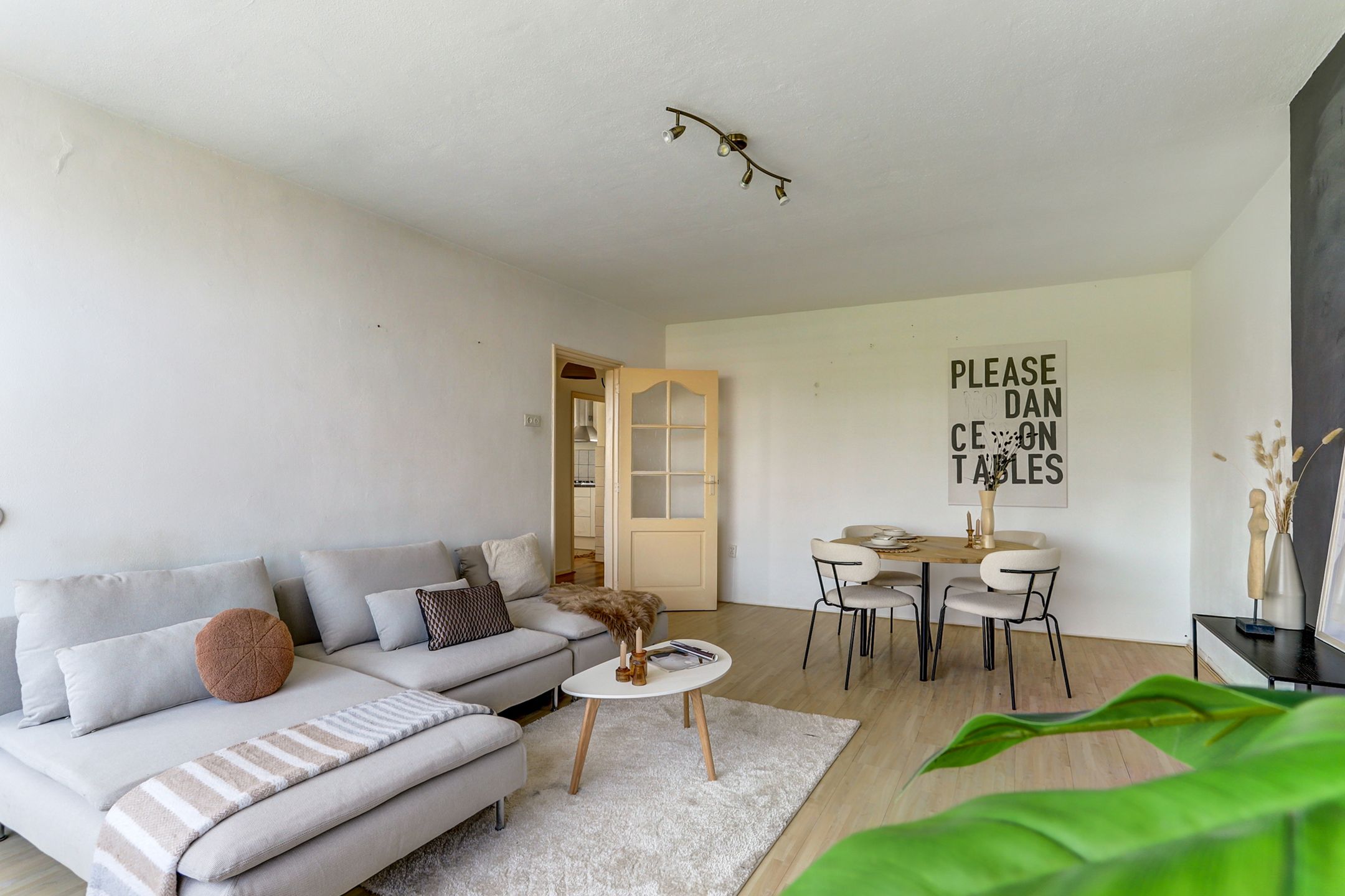 Photo 12 of Pensionarisstraat 102