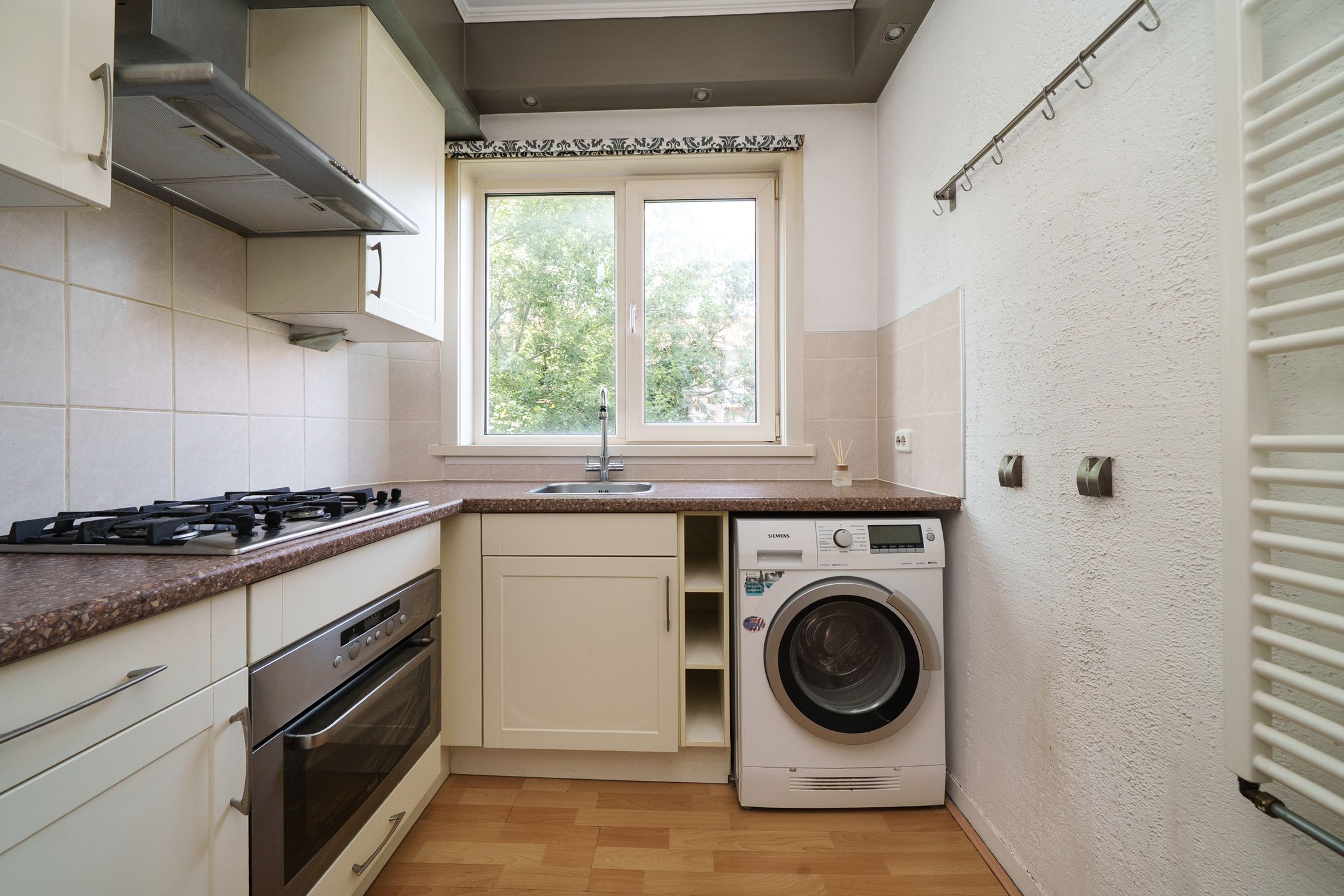 Foto 15 van Madeliefstraat 13-B