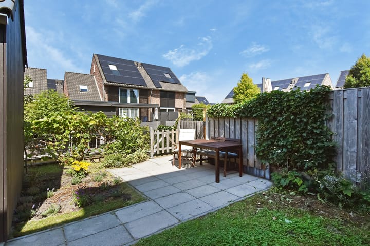 Foto 13 van Bessentuin 9