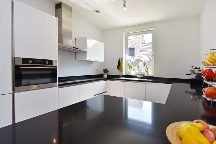 Foto 29 van Bessentuin 9