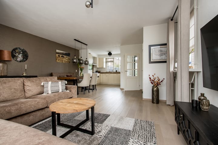 Foto 2 van Aart van Osstraat 2