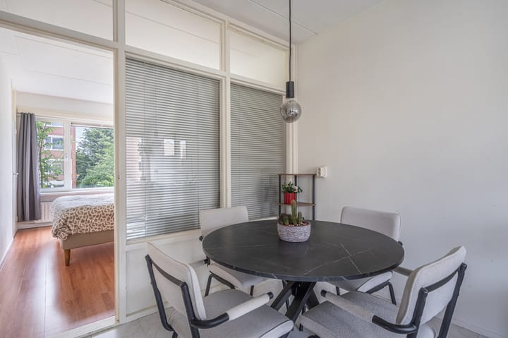 Foto 20 van Molenstraat 305