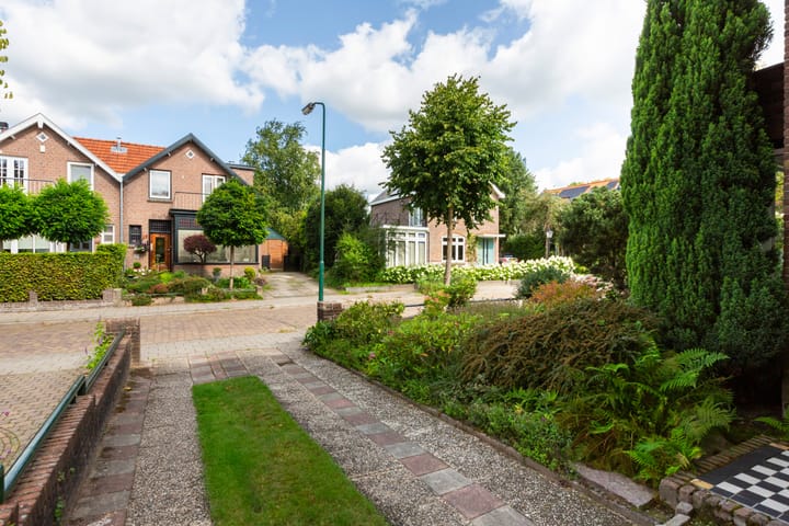 Photo 24 of Waldeck Pyrmontlaan 11