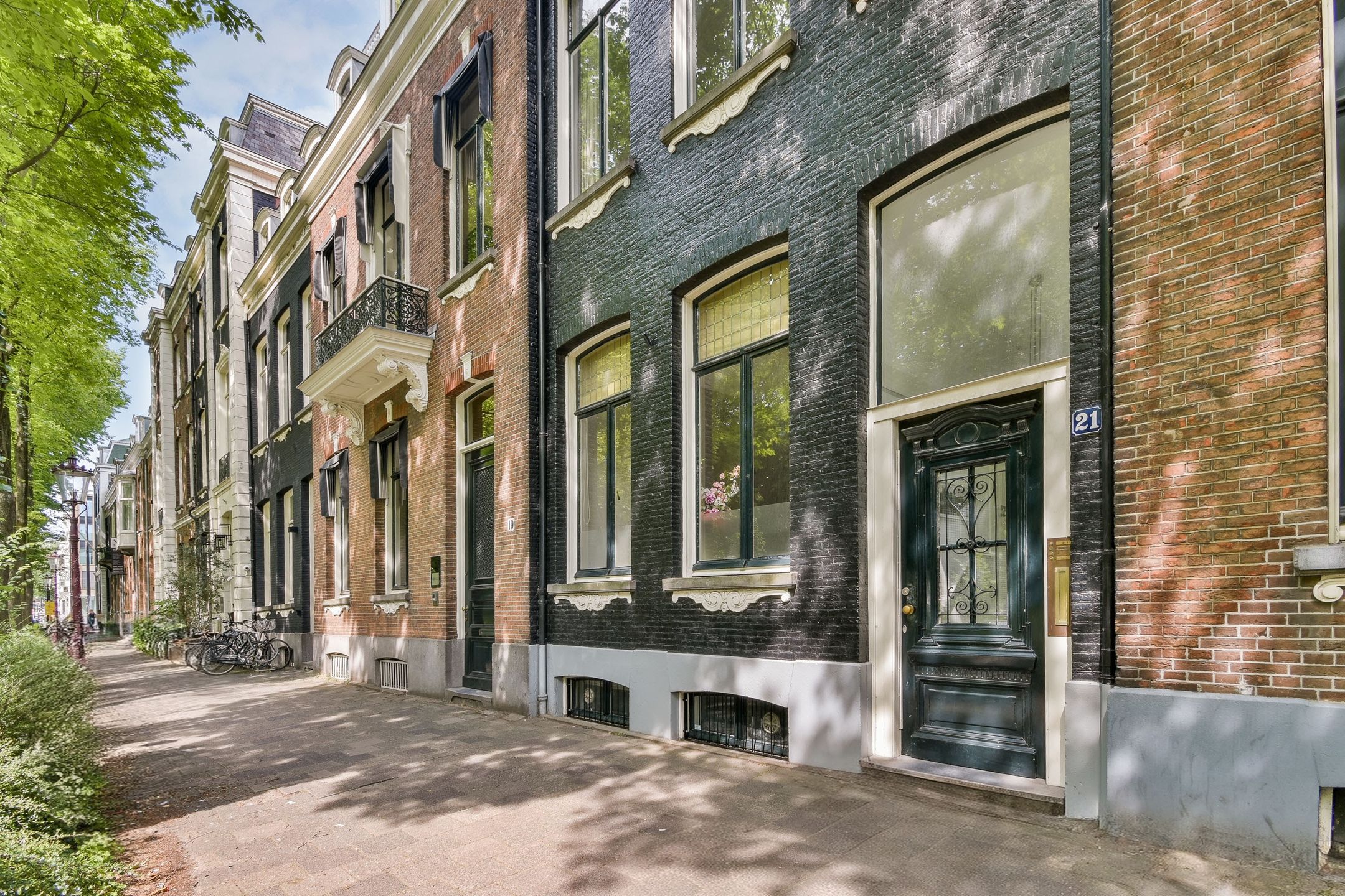 Photo 3 of Oosteinde 21-H