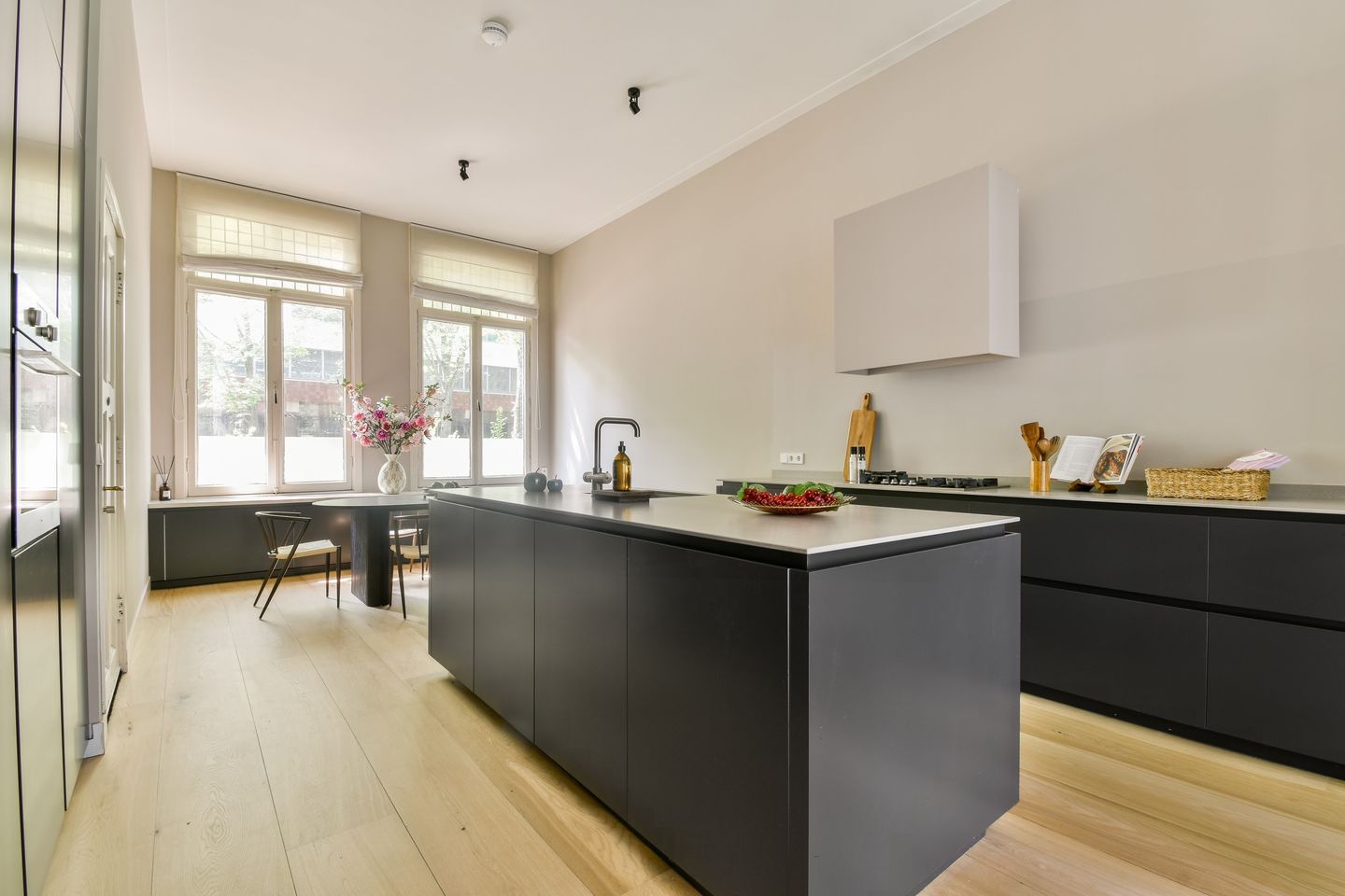 Photo 19 of Oosteinde 21-H