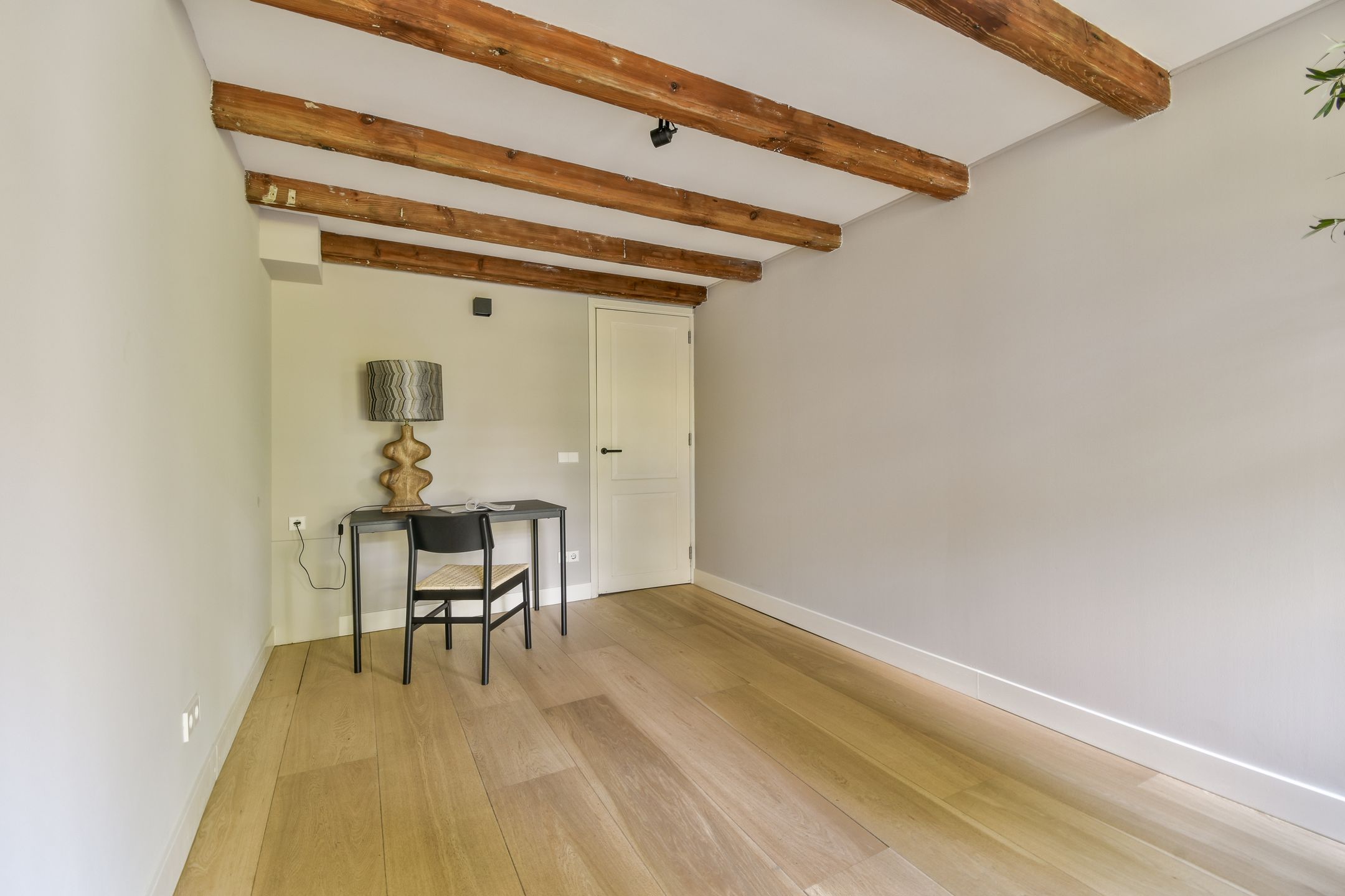 Photo 33 of Oosteinde 21-H