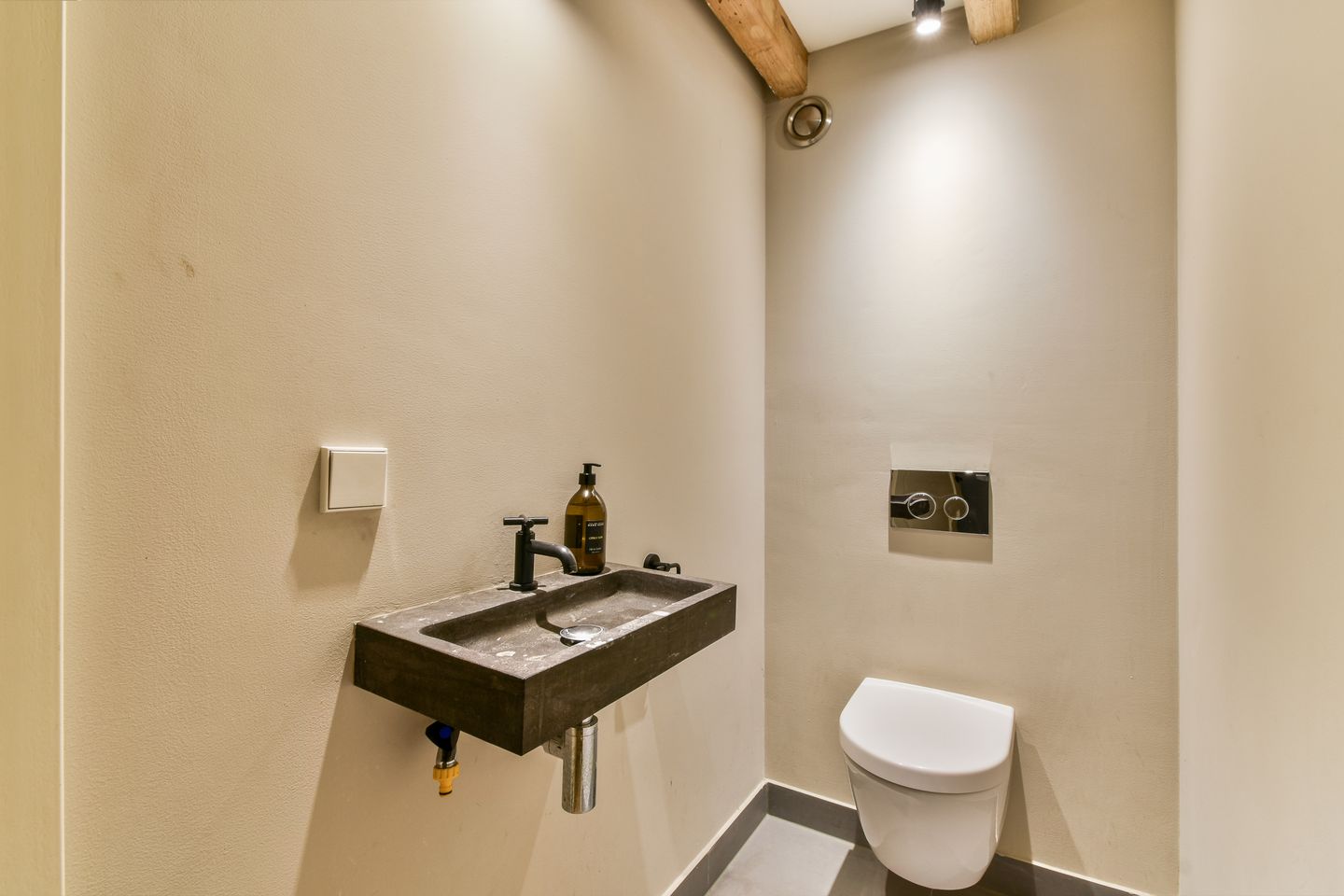 Photo 34 of Oosteinde 21-H