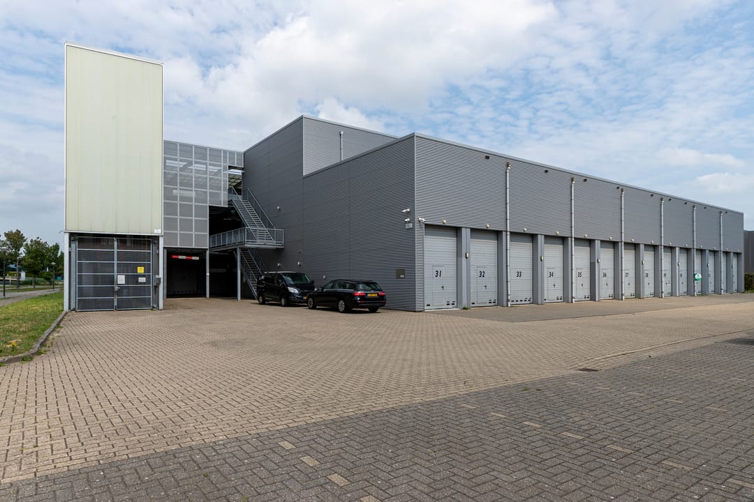 Foto 11 van Grote Esch 830-A1