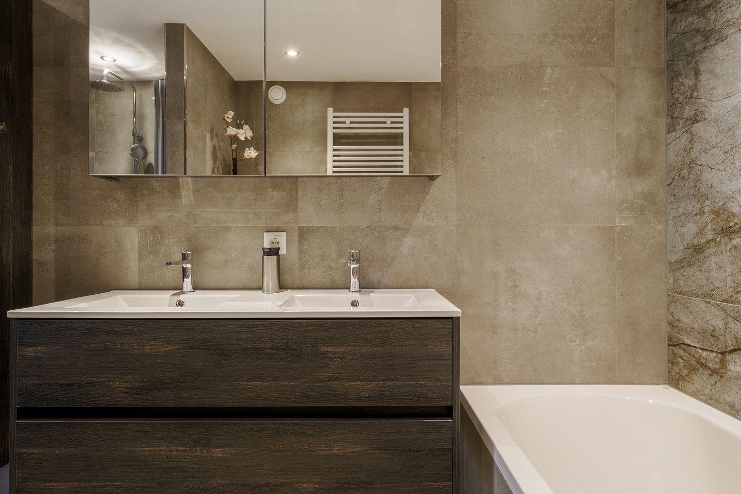 Foto 20 van Cor Lemairestraat 1