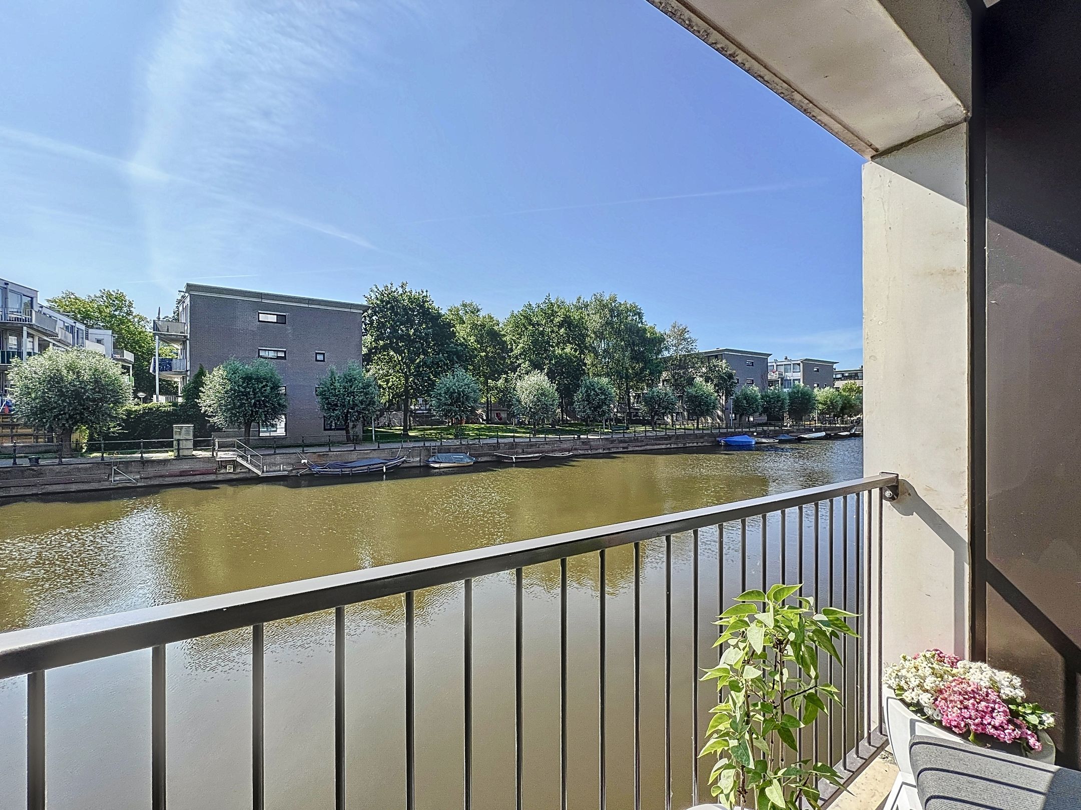 Foto 9 van Willem Parelstraat 374