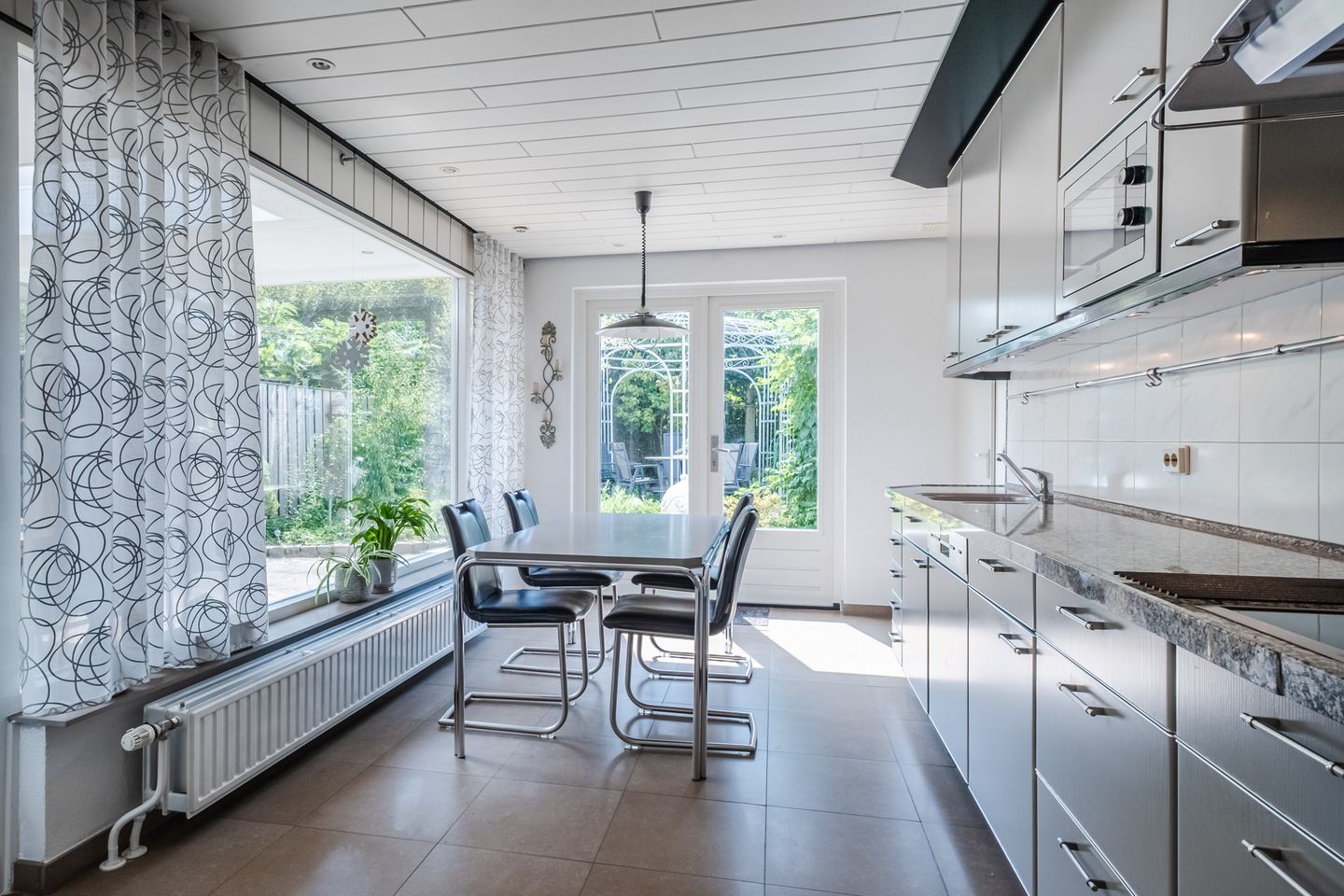 Foto 25 van Koninginnelaan 40