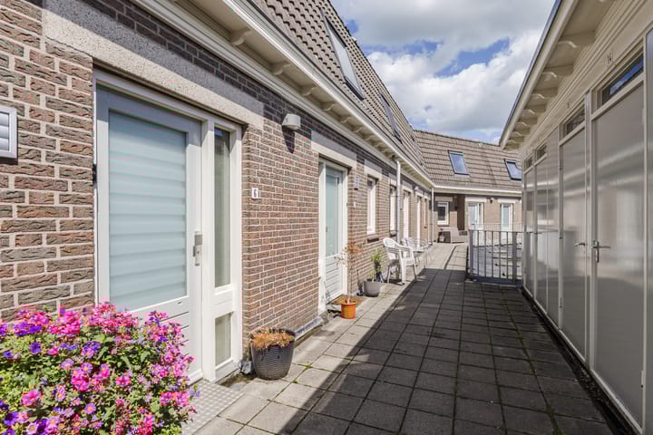 Foto 25 van Prins Bernhardweg 14