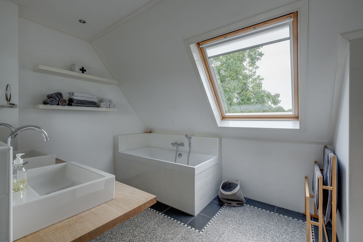 Foto 20 van Dollehoedsdijk 9