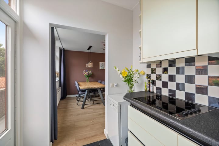 Foto 9 van Dapperstraat 12