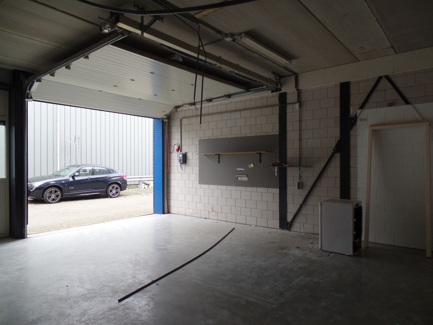 Bekijk foto 5 van Van der Waalsstraat 8-b