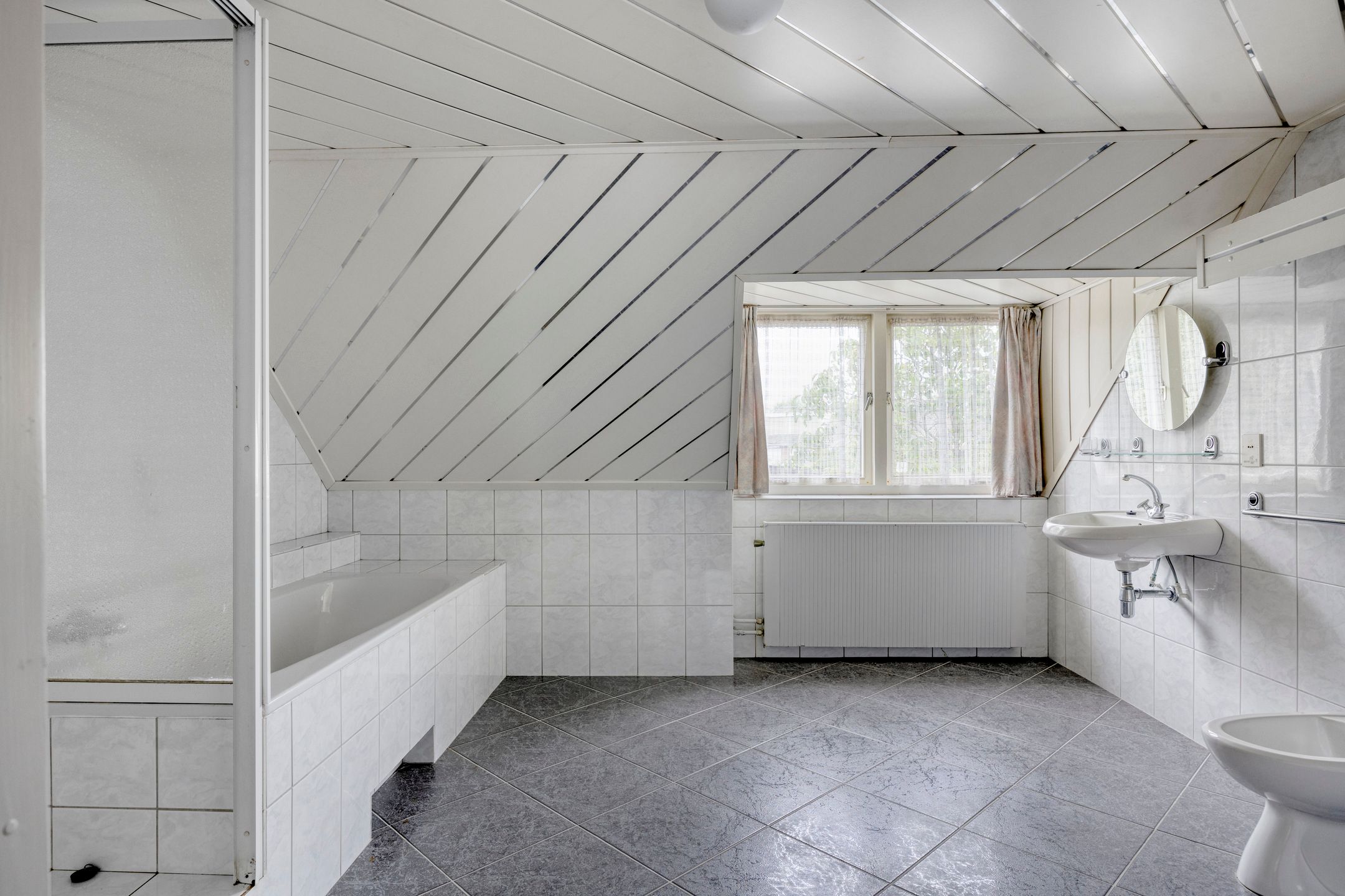 Foto 24 van Pater de Leeuwstraat 31