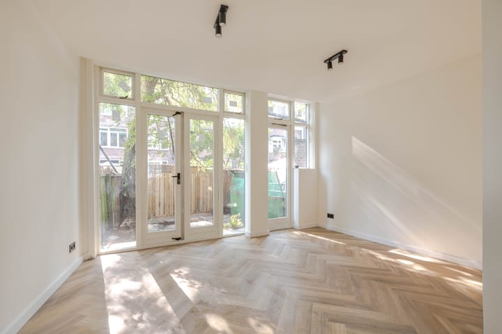 Photo 4 of Bonaventurastraat 56-A