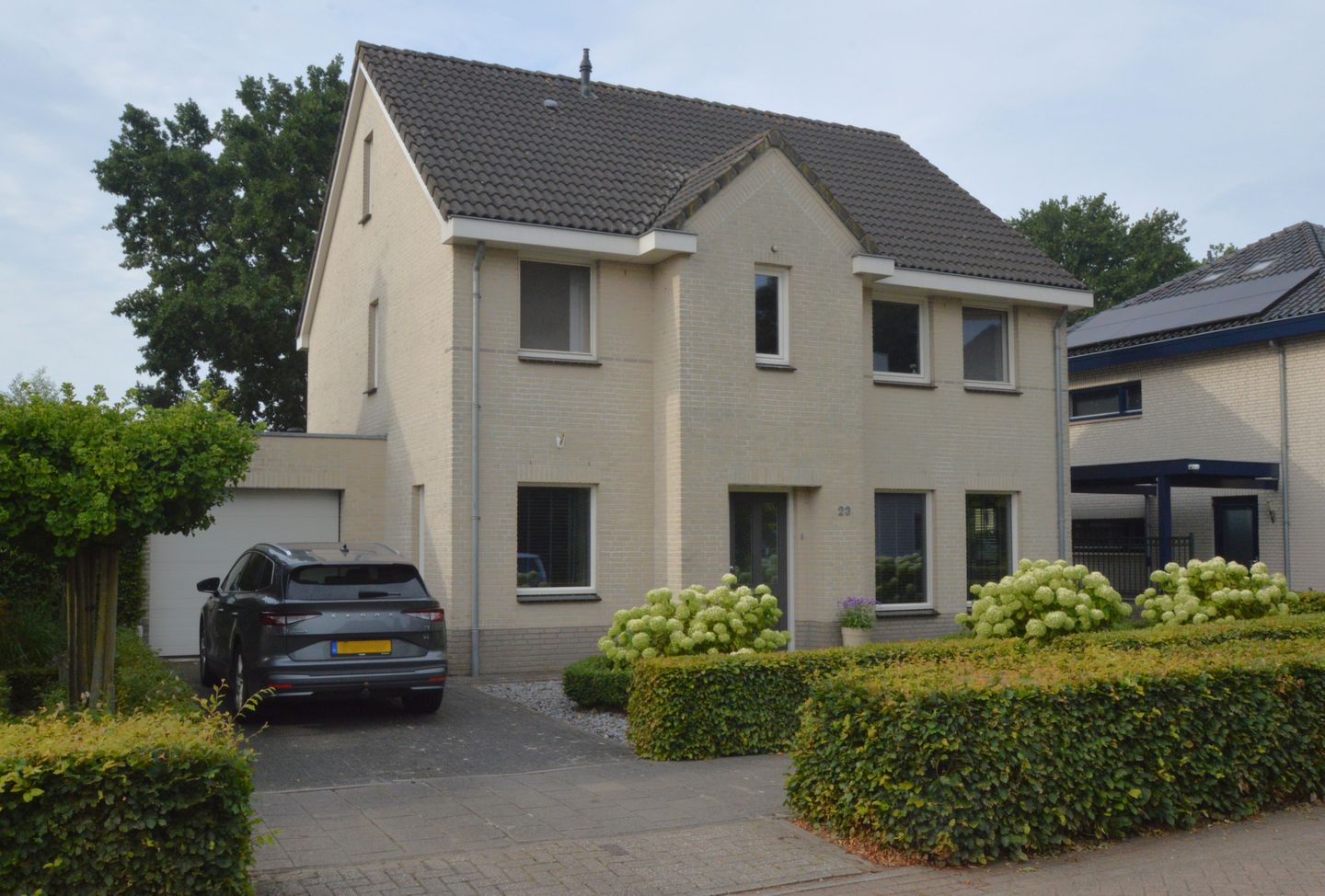 Foto 1 van Leon van Kelpenaarstraat 23