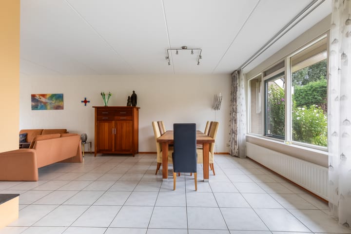 Foto 8 van Willem-Alexanderhof 23