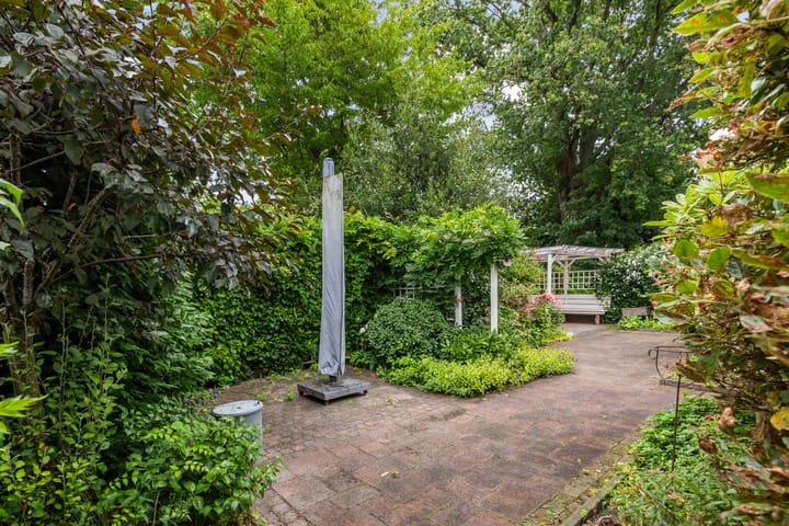 Foto 33 van Willem-Alexanderhof 23