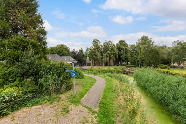 Foto 42 van Willem-Alexanderhof 23