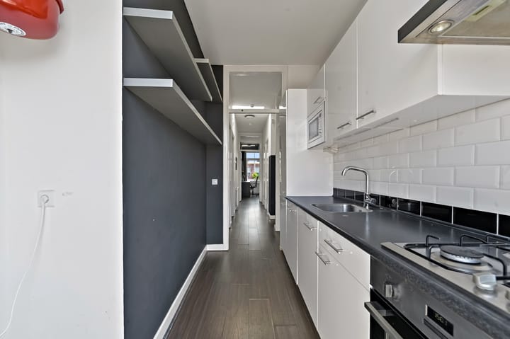 Foto 7 van Van Musschenbroekstraat 199