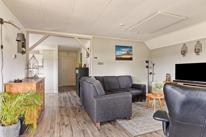 Foto 36 van Schildwolderdijk 99