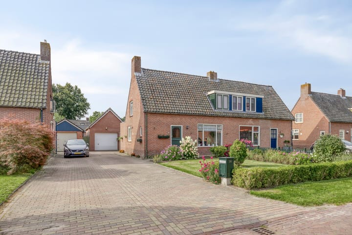 Foto 1 van Straatkampen 36