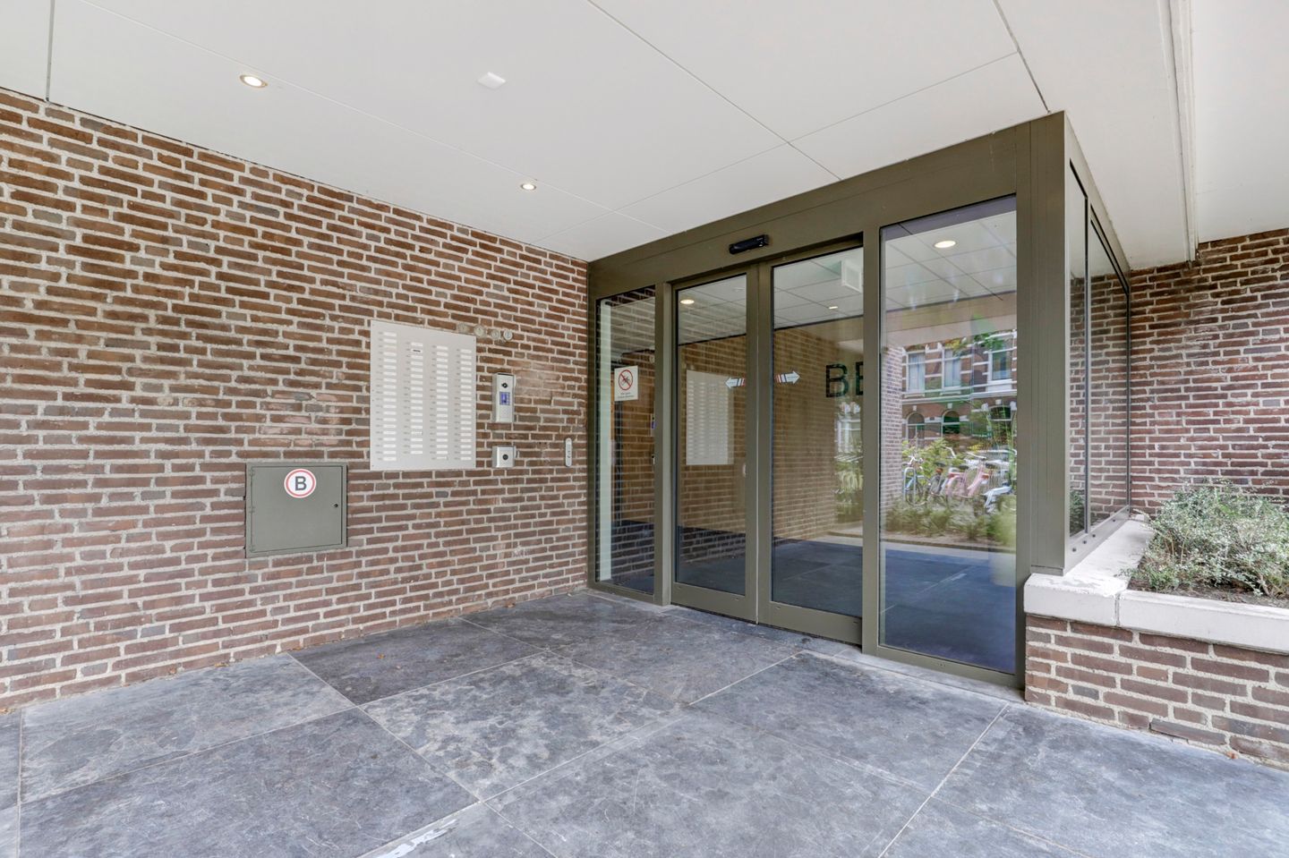 Foto 5 van Graadt van Roggenstraat 143