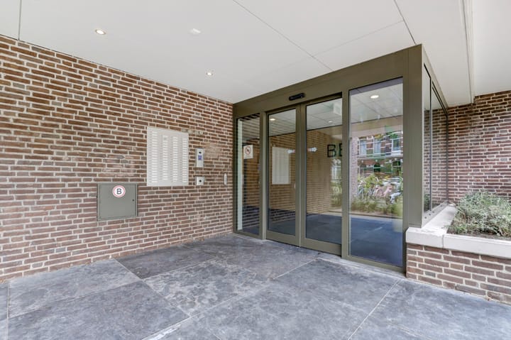 Foto 5 van Graadt van Roggenstraat 143