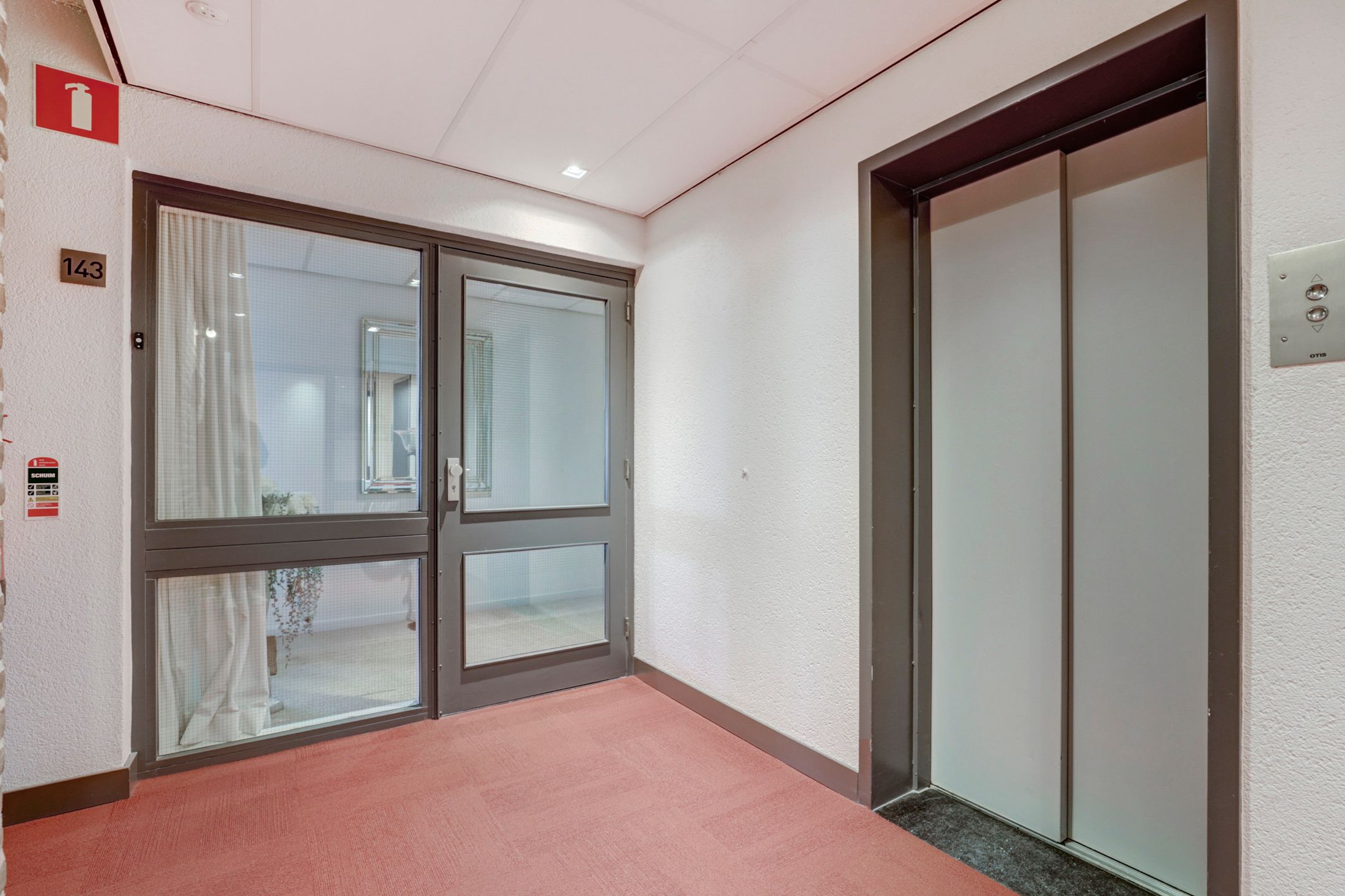 Foto 9 van Graadt van Roggenstraat 143