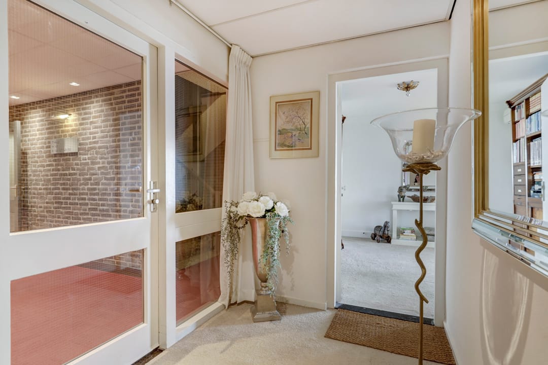 Foto 11 van Graadt van Roggenstraat 143